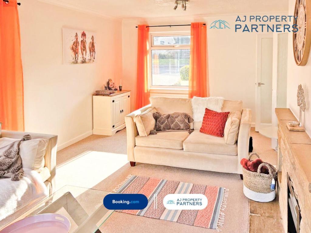 Premium Deal L Hill View Home L Last-Minute Offer L Cheltenham L Aj Properties L Perfect For Short Or Long Stays L 4Beds 4Bedrooms ภายนอก รูปภาพ